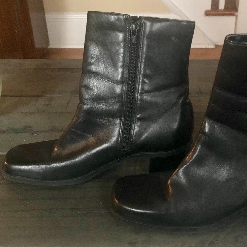 Naturalizer Leather Boots​​​ - Picture 3 of 8